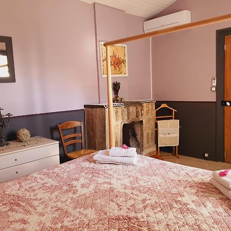 Le Clos des pins Claira Chambre photo