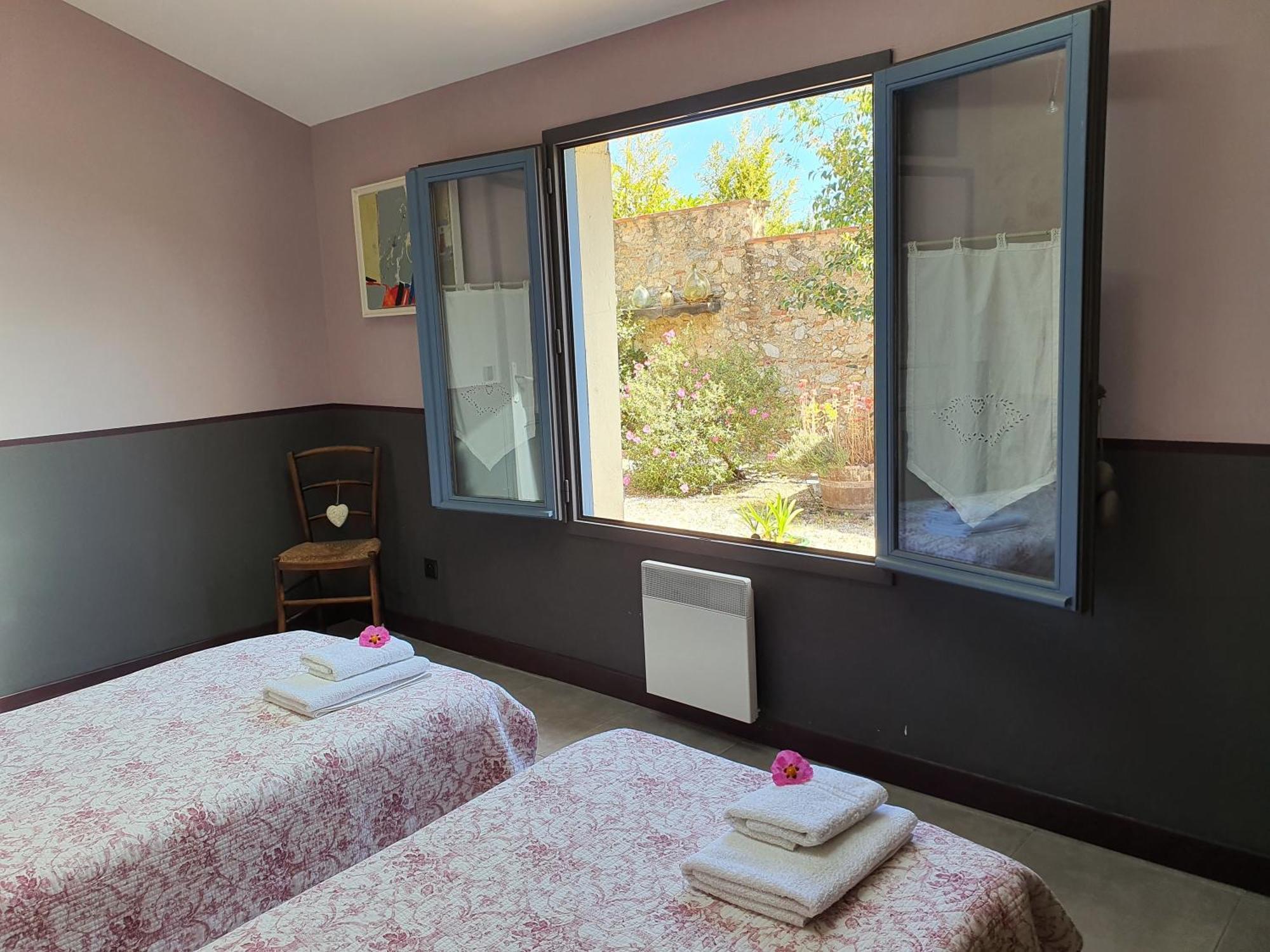 Le Clos des pins Claira Chambre photo