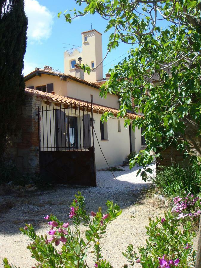 Le Clos des pins Claira Extérieur photo